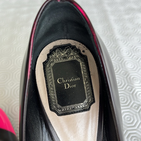 Black & pink pumps - Picture 2 of 7